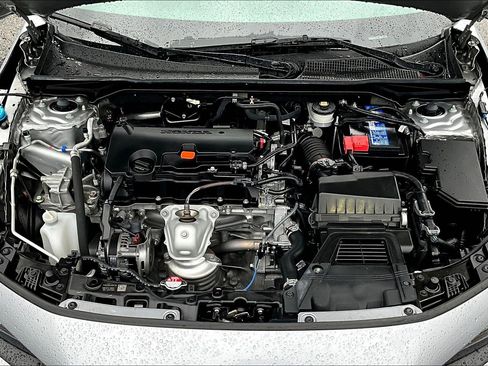 Used 2023 Honda Civic Sport image 9