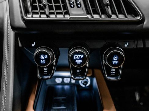 Used 2023 Audi R8 V10 performance image 24