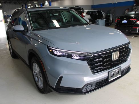 Used 2024 Honda CR-V EX-L image 3