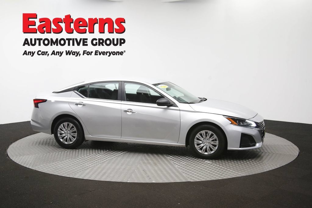 Used 2024 Nissan Altima 2.5 S FWD image 45