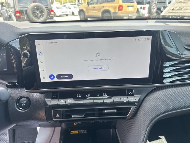 Used 2025 Toyota Camry SE w/ Multimedia Upgrade Package FWD image 17