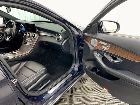 Used 2019 Mercedes-Benz C 300 4MATIC Sedan image 34