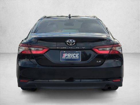 Used 2022 Toyota Camry LE image 6