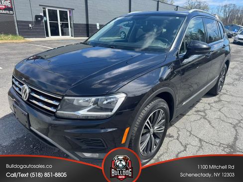 Used 2018 Volkswagen Tiguan SEL image 1