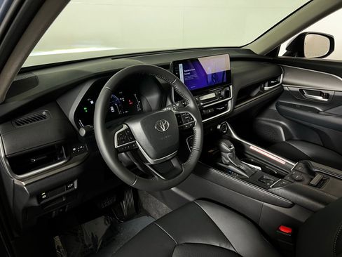 Certified 2026 Toyota Grand Highlander XLE image 12