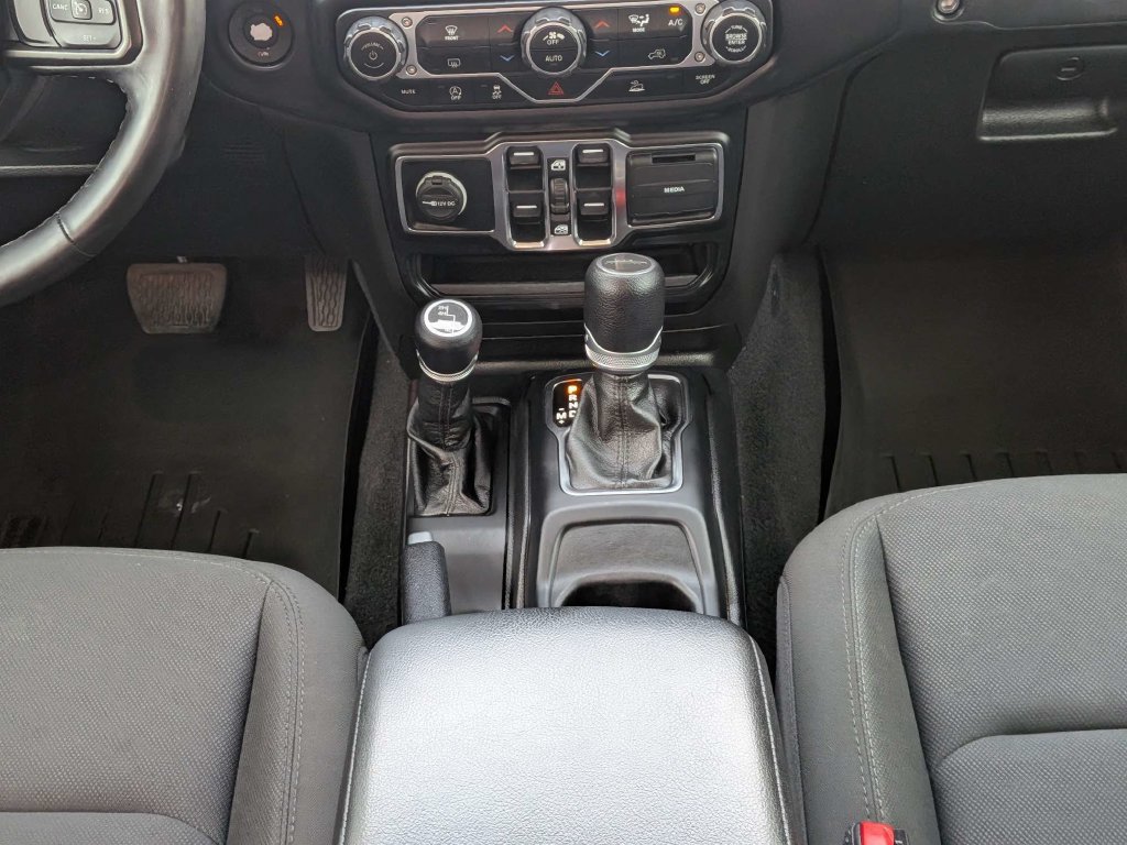 Used 2021 Jeep Gladiator Sport AWD/4WD image 15