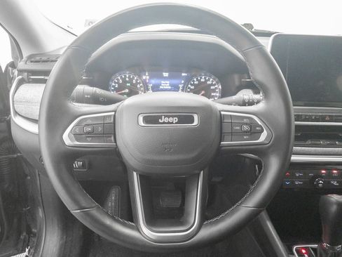Used 2022 Jeep Compass Latitude w/ Convenience Group image 17