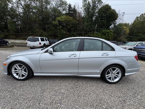 Used 2012 Mercedes-Benz C 300 4MATIC Sedan image 2