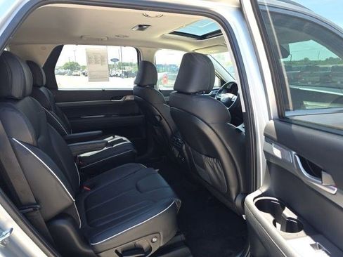 Used 2023 Hyundai Palisade SEL w/ Premium Package AWD/4WD image 13
