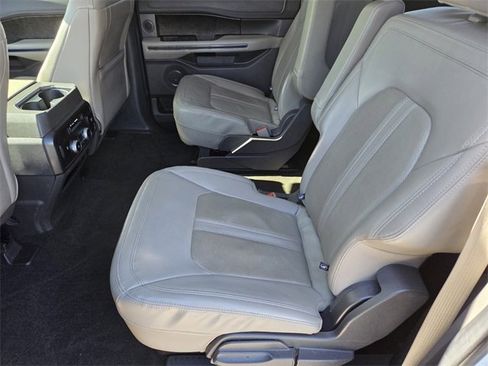Used 2021 Ford Expedition Max Limited image 11