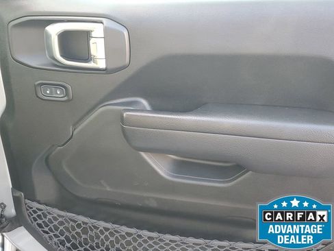 Used 2023 Jeep Gladiator Sport image 45