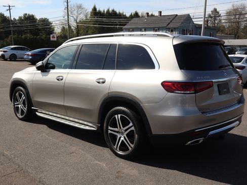 Used 2021 Mercedes-Benz GLS 450 4MATIC image 7
