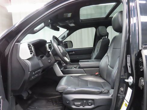 Used 2022 Toyota Tundra Platinum image 9