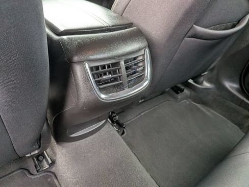 Used 2025 Chevrolet Malibu LT FWD image 34