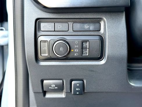 Certified 2024 Ford F350 Lariat w/ Lariat Ultimate Package AWD/4WD image 17