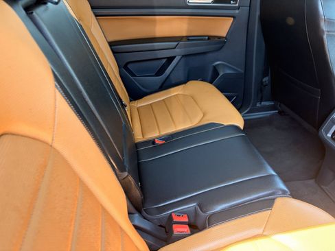 Used 2018 Volkswagen Atlas SEL Premium AWD/4WD image 13