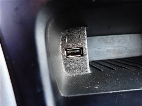 Used 2017 Ford Focus SE FWD image 16