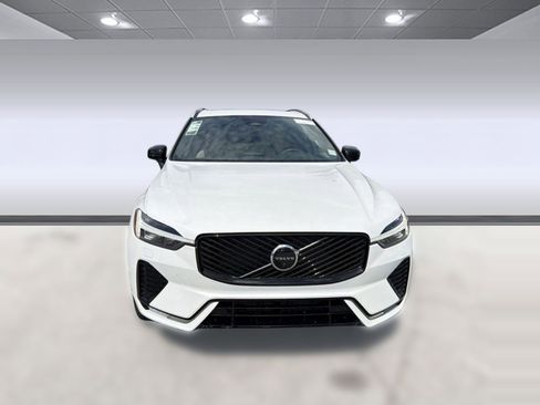 New 2026 Volvo XC60 B5 Plus w/ Climate Package image 6
