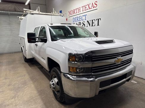 Used 2018 Chevrolet Silverado 3500 W/T w/ WT Convenience Package image 2