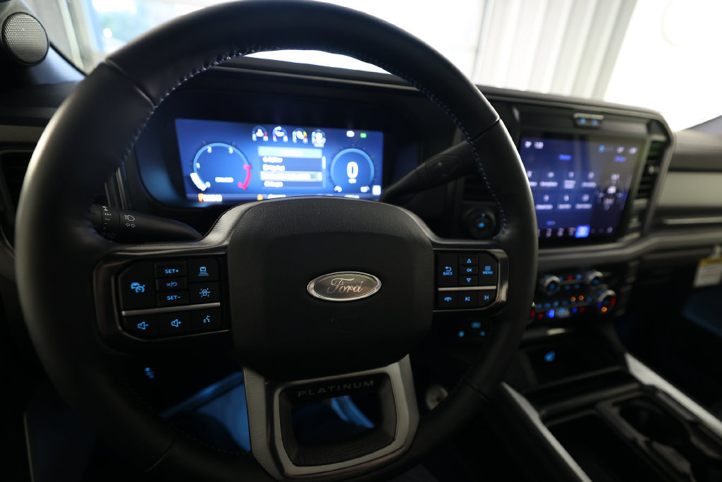 Used 2025 Ford F250 Platinum AWD/4WD image 19