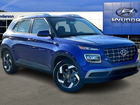 Certified 2026 Hyundai Venue SEL FWD image 2