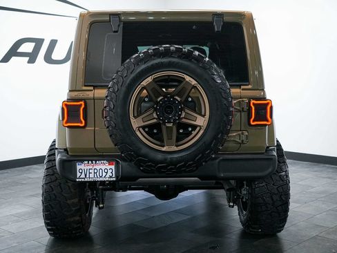 Used 2025 Jeep Wrangler Unlimited Sport AWD/4WD image 5