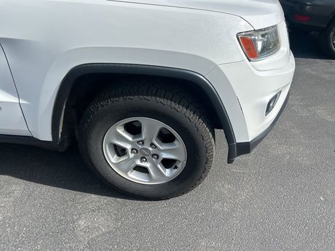 Used 2014 Jeep Grand Cherokee Laredo w/ Quick Order Package 23E image 12