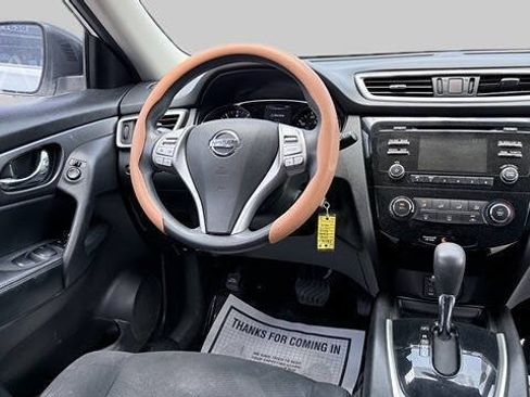 Used 2016 Nissan Rogue S FWD image 15