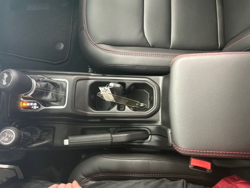 New 2026 Jeep Wrangler Unlimited Rubicon 392 image 13