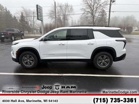Used 2025 Chevrolet Traverse LT AWD/4WD image 5