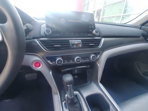 Used 2018 Honda Accord LX image 15