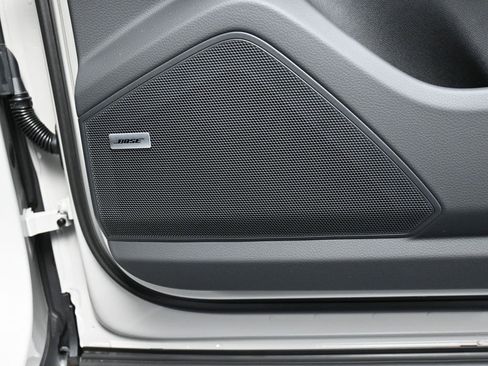 New 2026 Porsche Cayenne Coupe AWD/4WD image 30