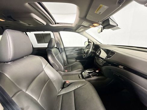 Used 2021 Honda Pilot Touring image 31