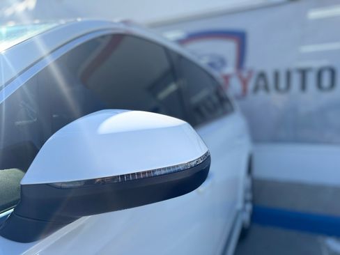 Used 2018 Audi Q7 3.0T Premium Plus w/ Premium Plus Package image 18