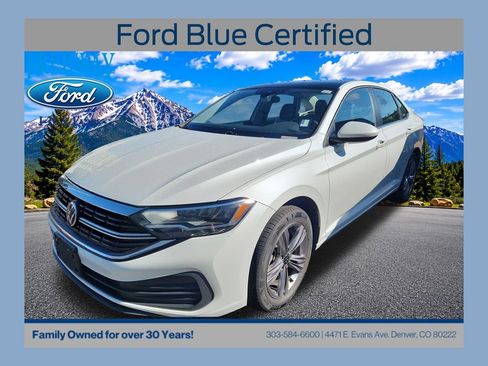 Used 2023 Volkswagen Jetta SE FWD image 1