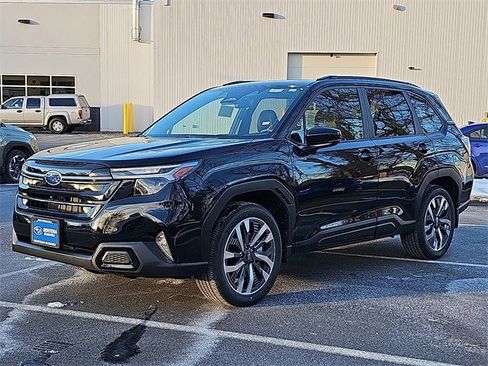 New 2025 Subaru Forester Touring image 3