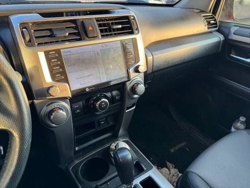 Certified 2020 Toyota 4Runner SR5 Premium AWD/4WD image 42