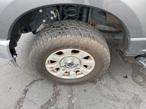 Used 2024 Ford F250 XLT image 20