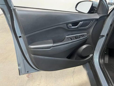Used 2022 Hyundai Kona SEL AWD/4WD image 24