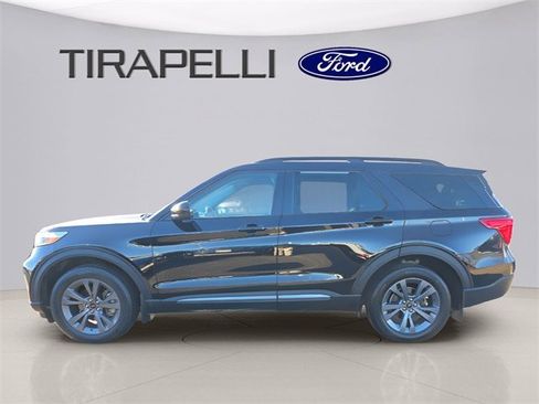 Certified 2023 Ford Explorer XLT w/ Equipment Group 202A image 3