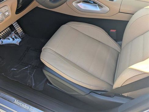 New 2026 Mercedes-Benz GLS 450 4MATIC image 4