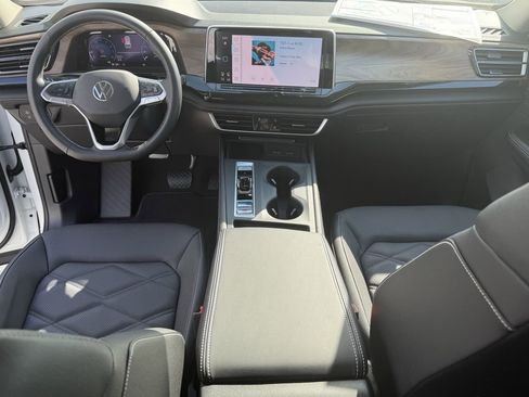 New 2026 Volkswagen Atlas SE image 25