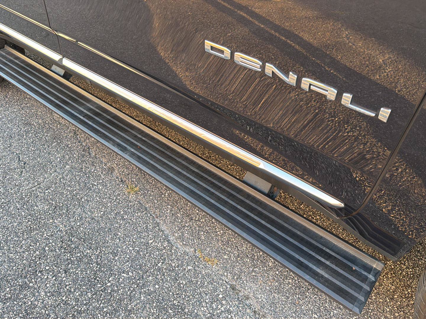 Used 2023 GMC Yukon Denali AWD/4WD image 21
