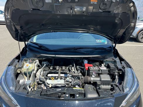 Used 2025 Nissan Versa SV FWD image 31