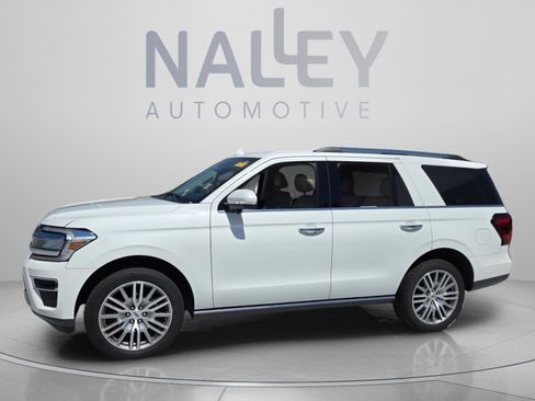 Used 2022 Ford Expedition Limited AWD/4WD image 2