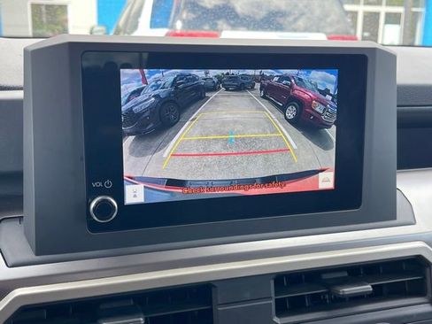 Used 2024 Toyota Tacoma TRD Off-Road AWD/4WD image 21