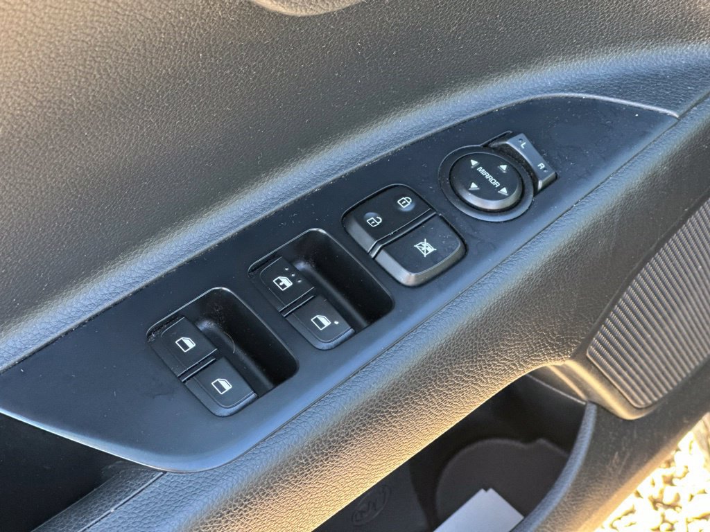 Used 2023 Kia Rio S FWD image 15
