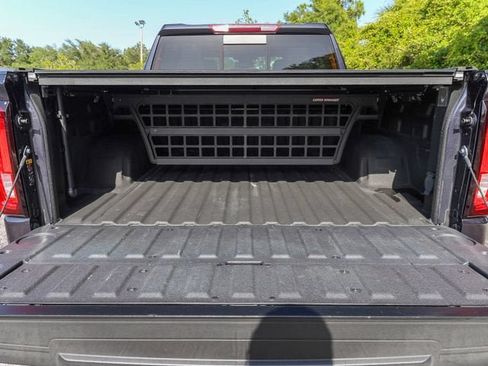 Used 2023 GMC Sierra 1500 SLT w/ SLT Premium Plus Package AWD/4WD image 28