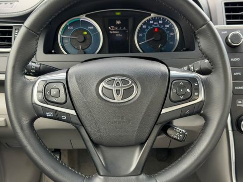 Certified 2016 Toyota Camry XLE w/ Moonroof Package image 26