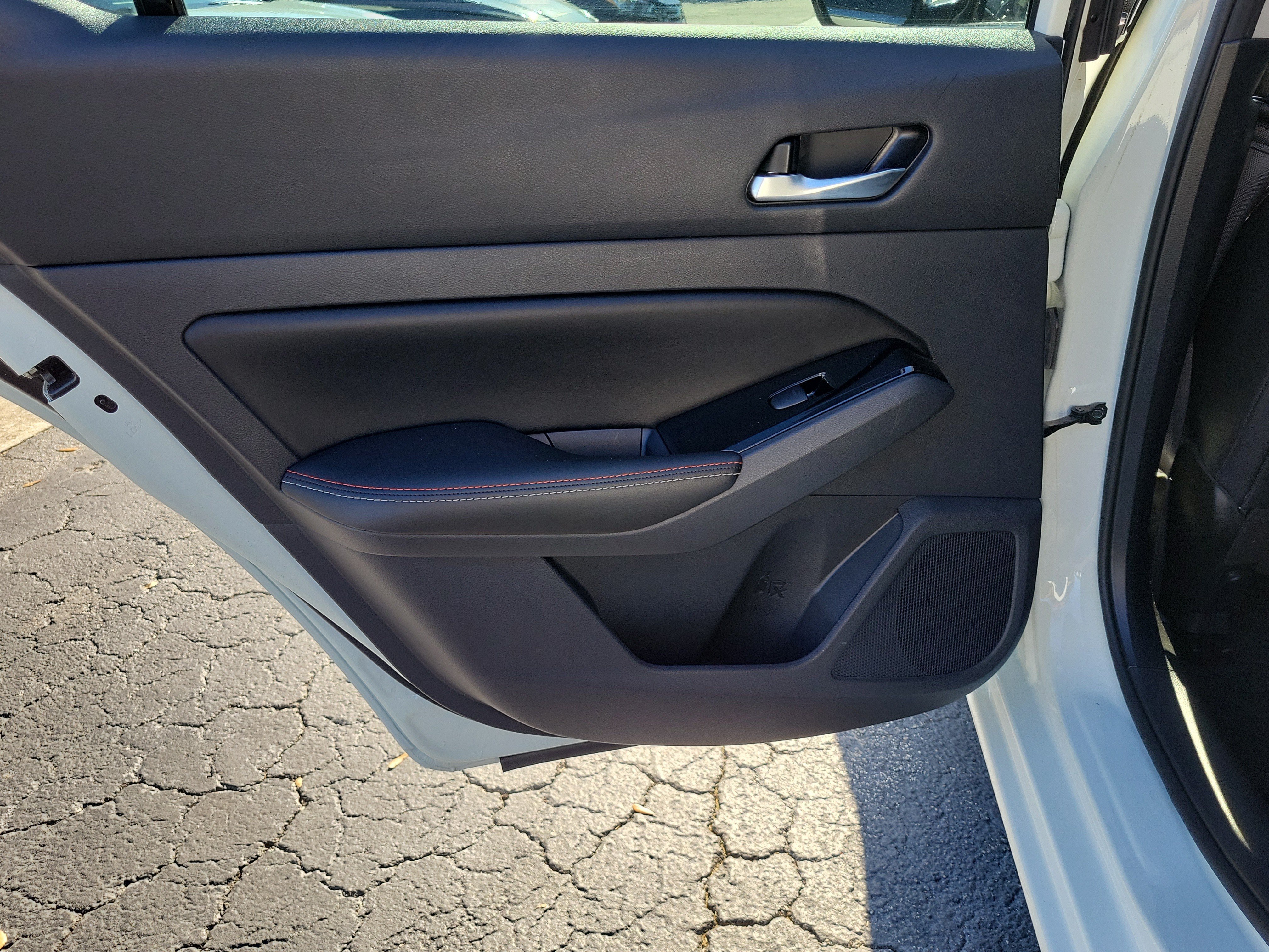 Certified 2023 Nissan Altima 2.5 SR w/ SR Premium Package FWD image 11